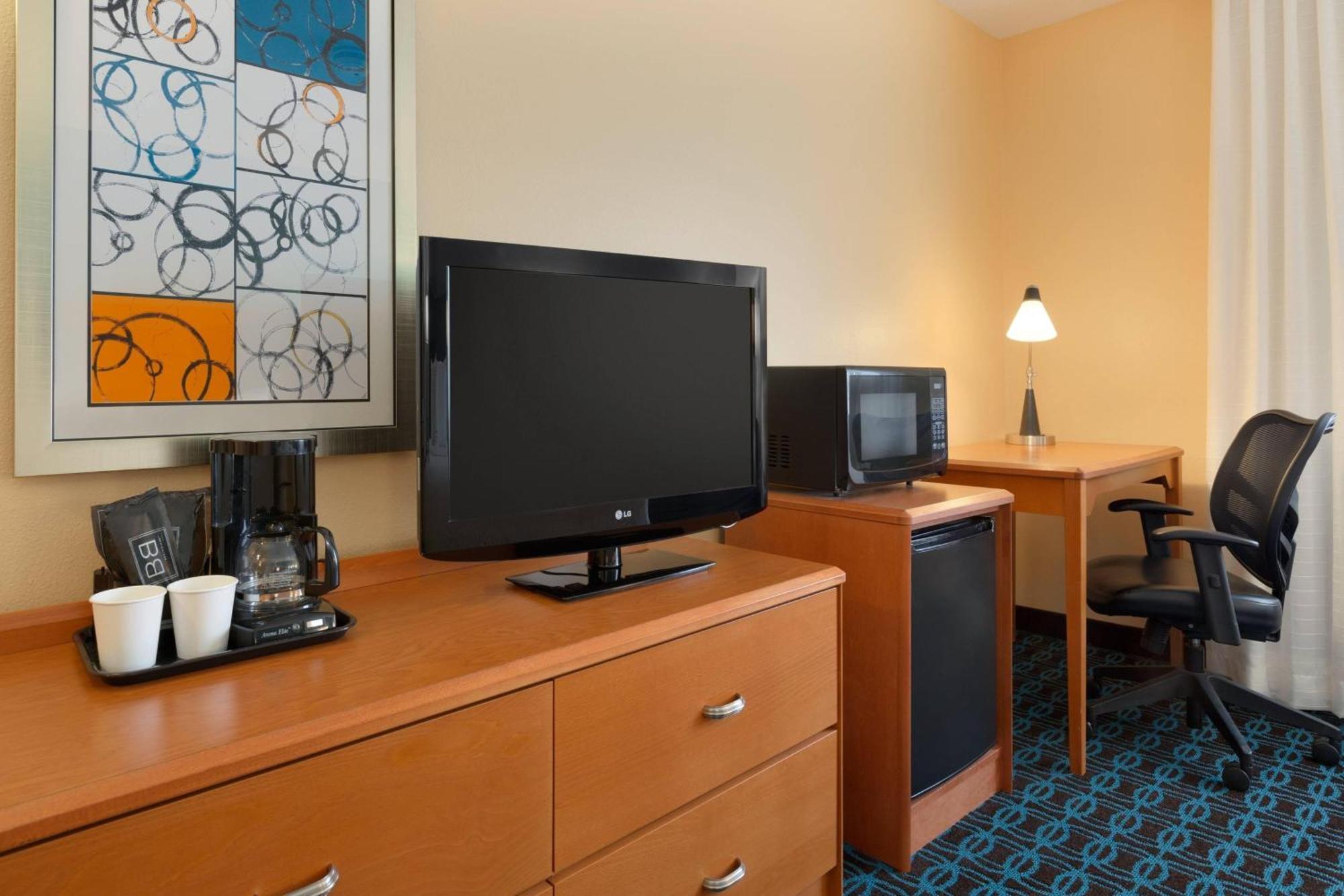 Fairfield Inn & Suites Bismarck North Eksteriør bilde